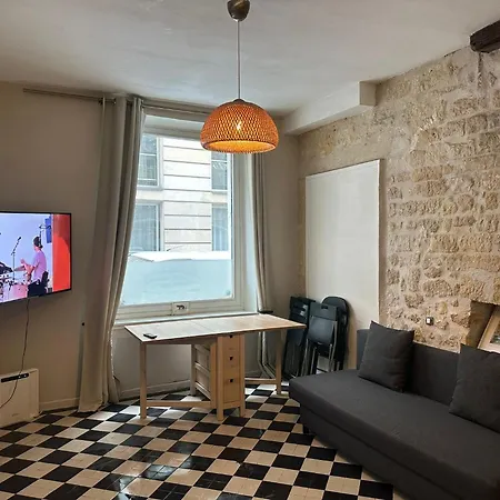 1 Bedroom Apartment-6p-louvre With Netflix شقة باريس